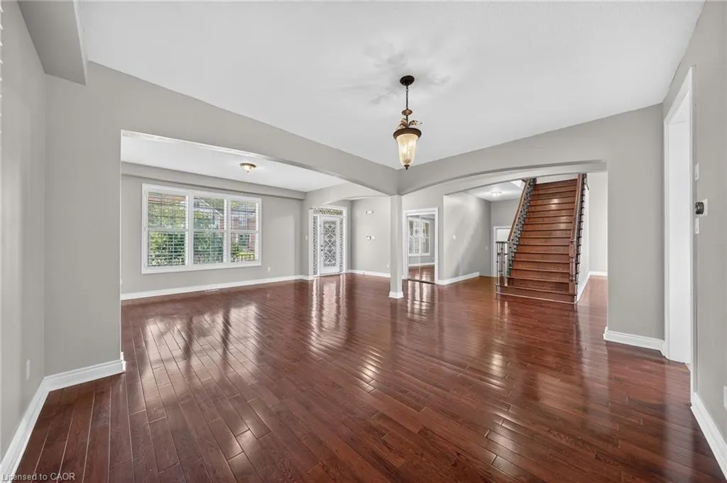 103 Swift Crescent