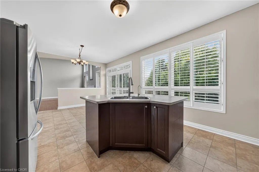 103 Swift Crescent