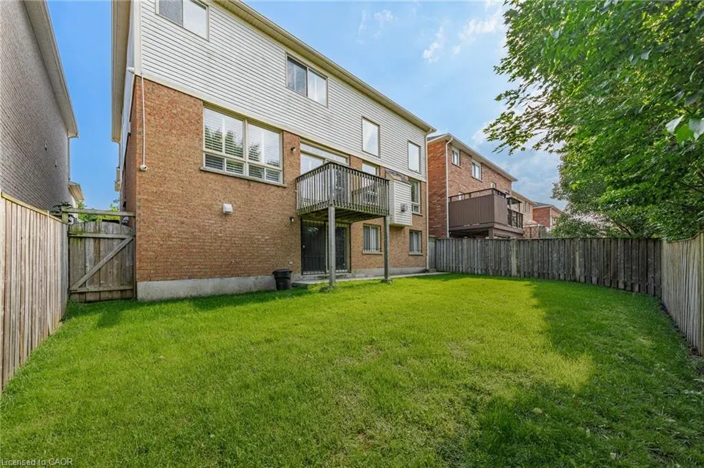 103 Swift Crescent