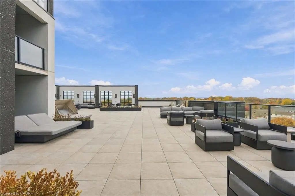 461 Green Road #206