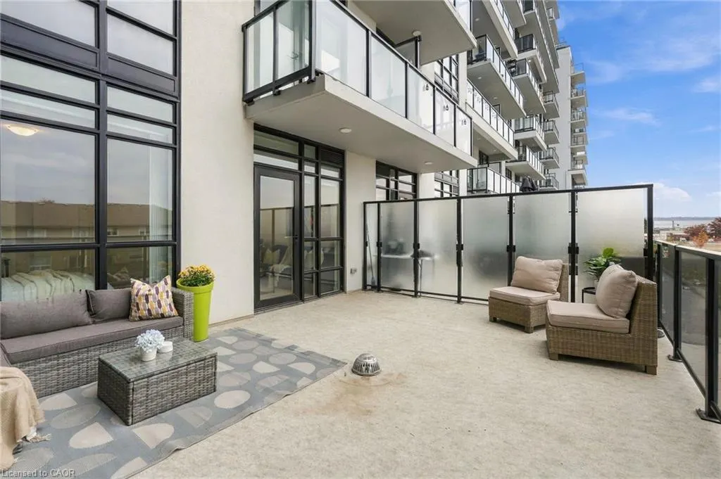 461 Green Road #206