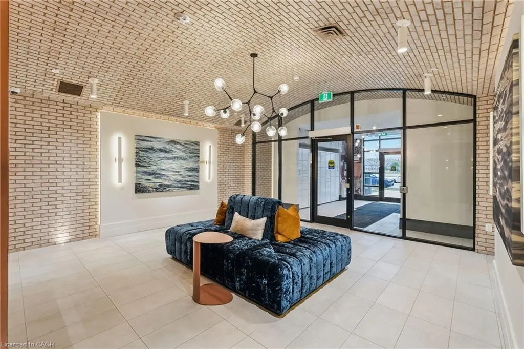 461 Green Road #206