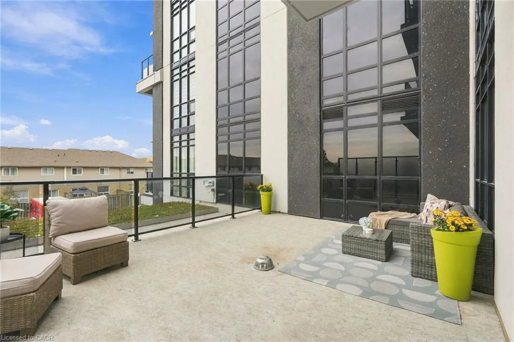 461 Green Road #206