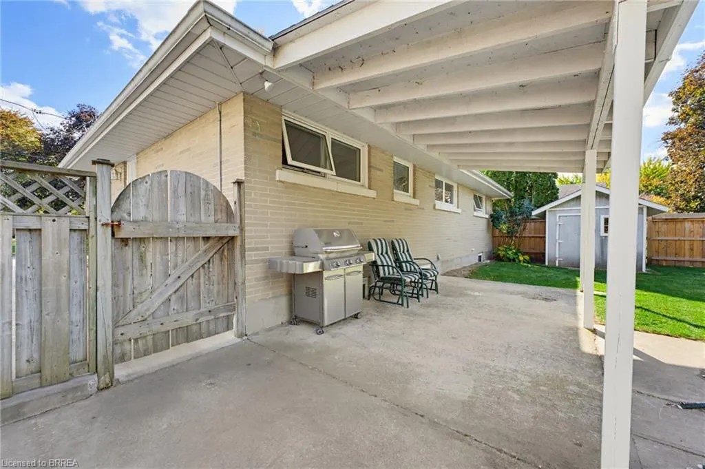 38 Varadi Avenue