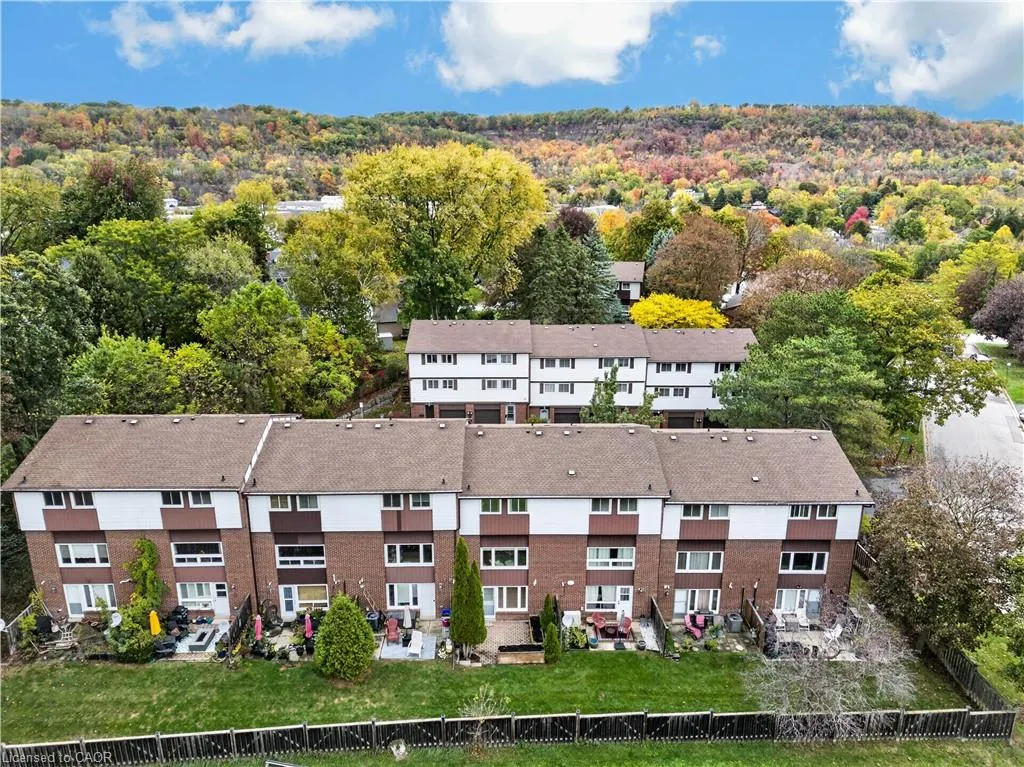 7 Briar Lane