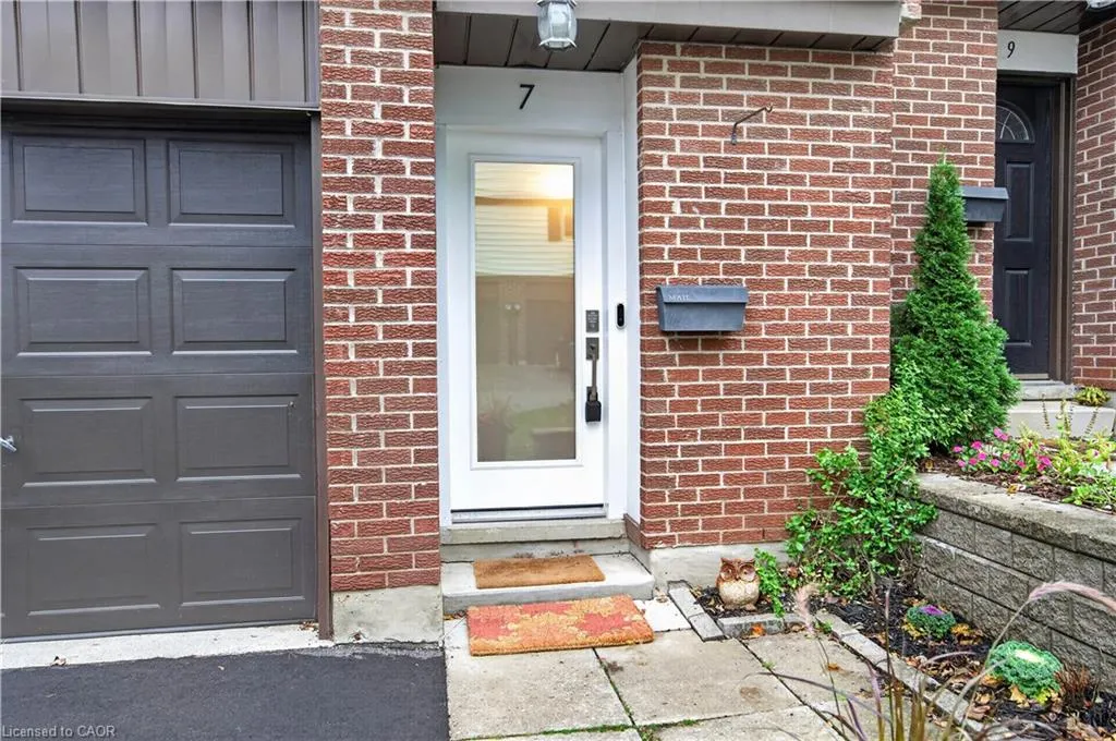 7 Briar Lane