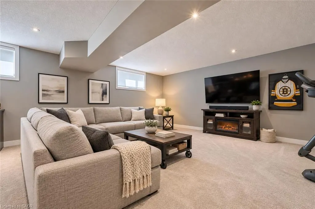 66 Waverley Drive