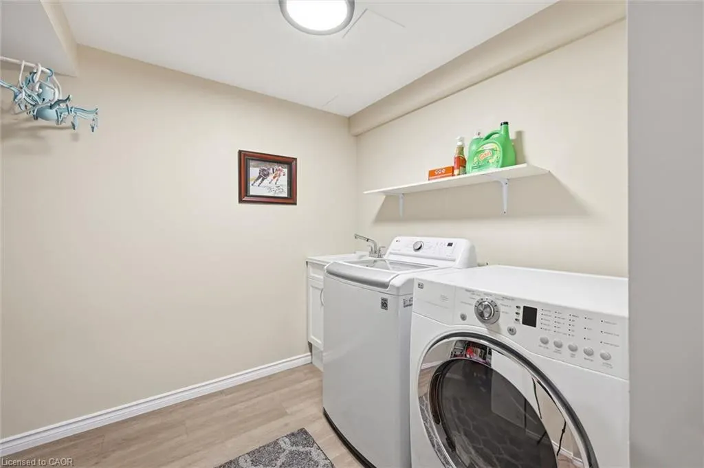 2206 Casselman Court