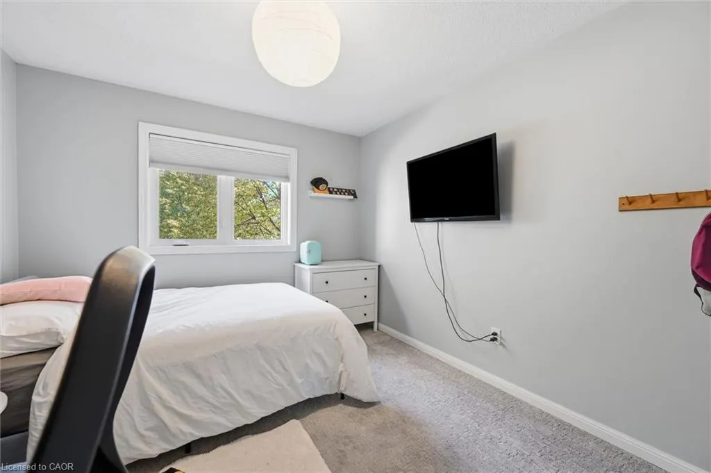 2206 Casselman Court