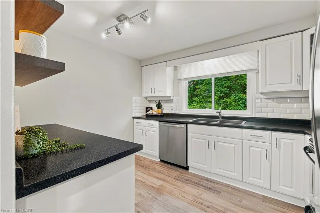 220 Salisbury Avenue #13