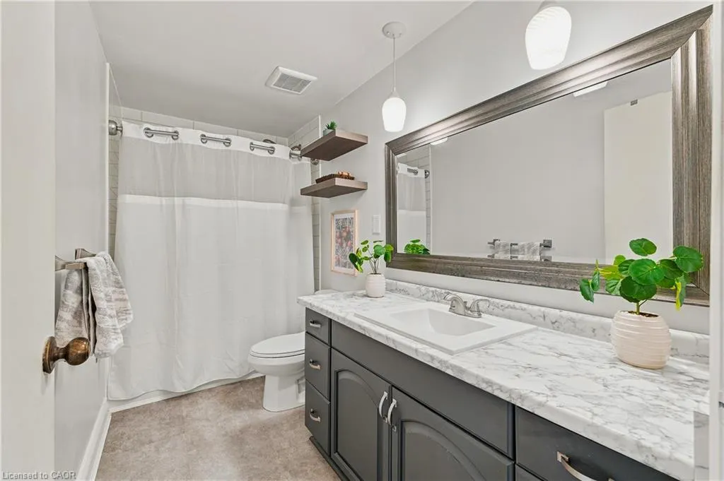 220 Salisbury Avenue #13