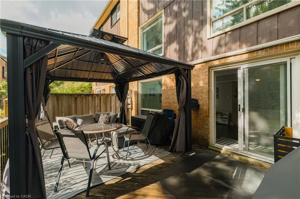 220 Salisbury Avenue #13