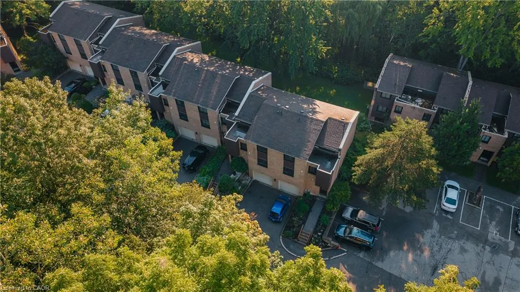 220 Salisbury Avenue #13