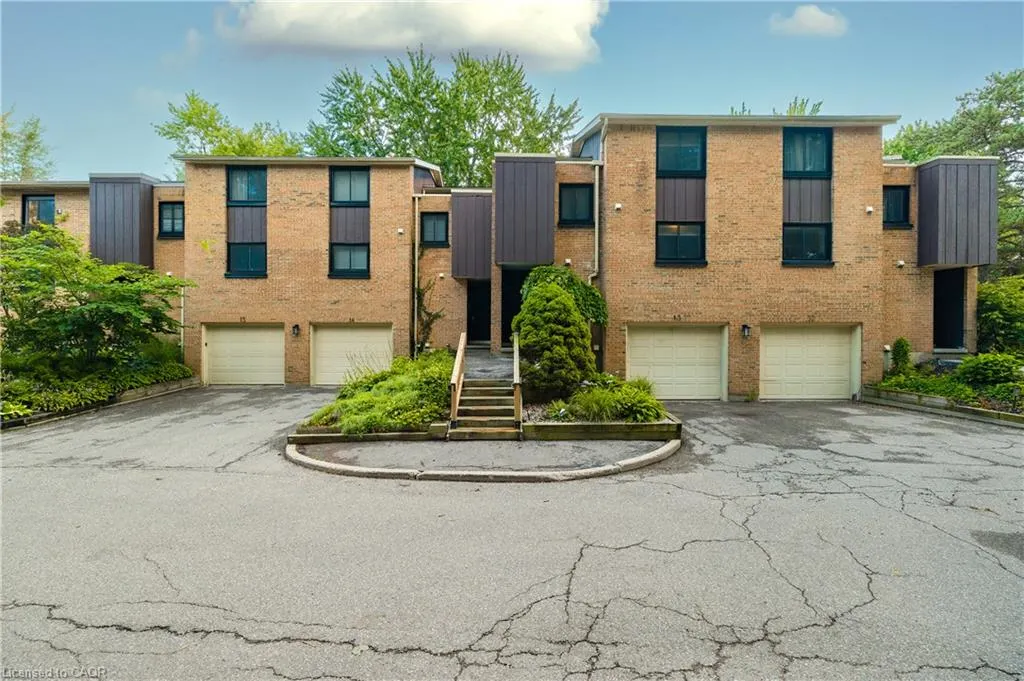 220 Salisbury Avenue #13