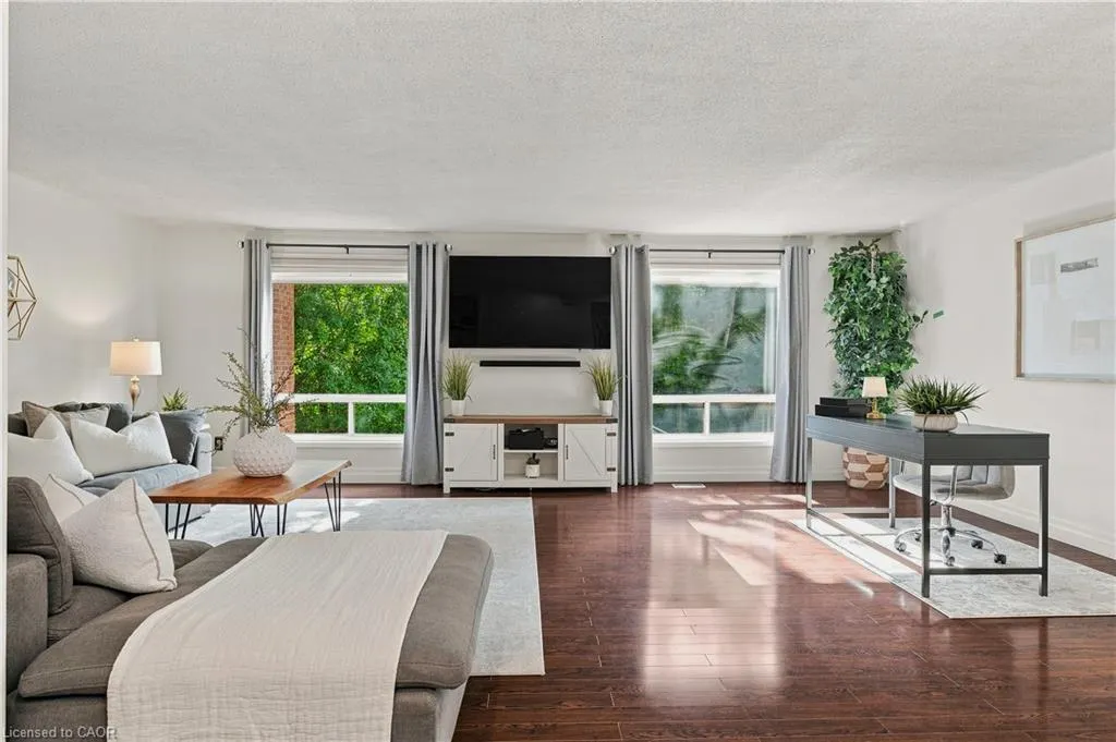 220 Salisbury Avenue #13