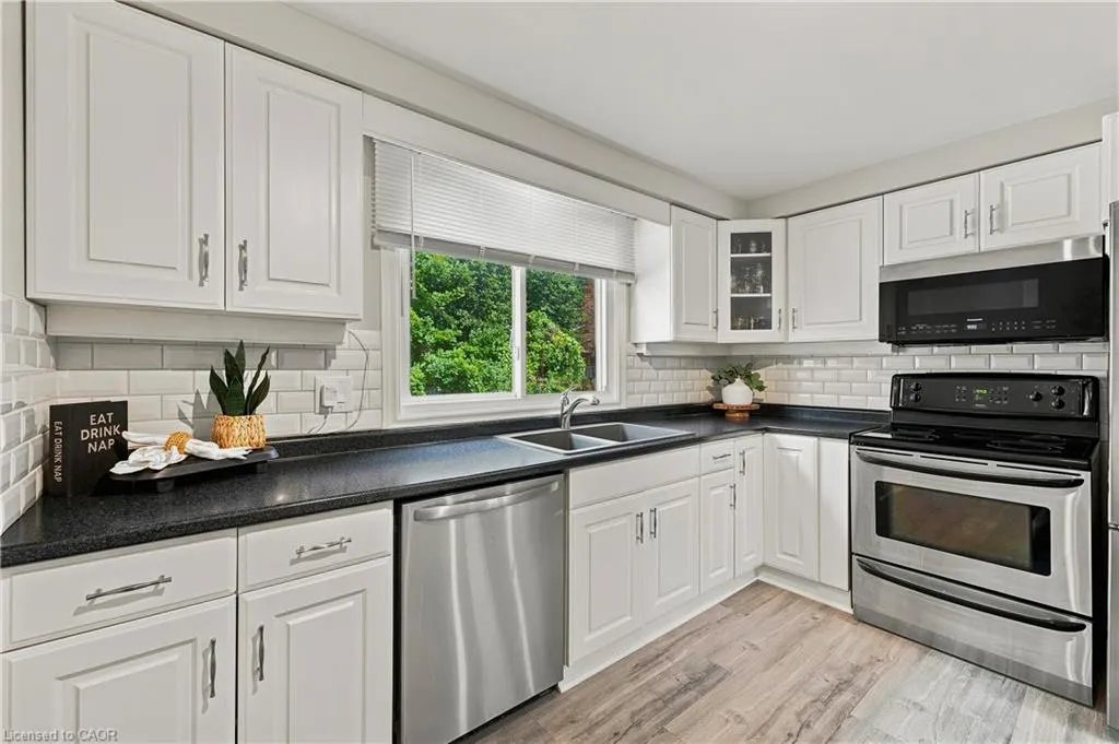 220 Salisbury Avenue #13