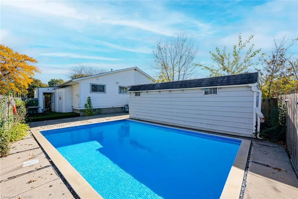 38 Manley Crescent