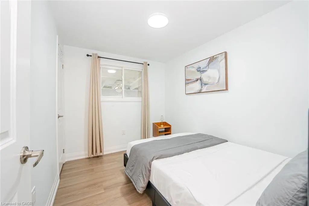 38 Manley Crescent