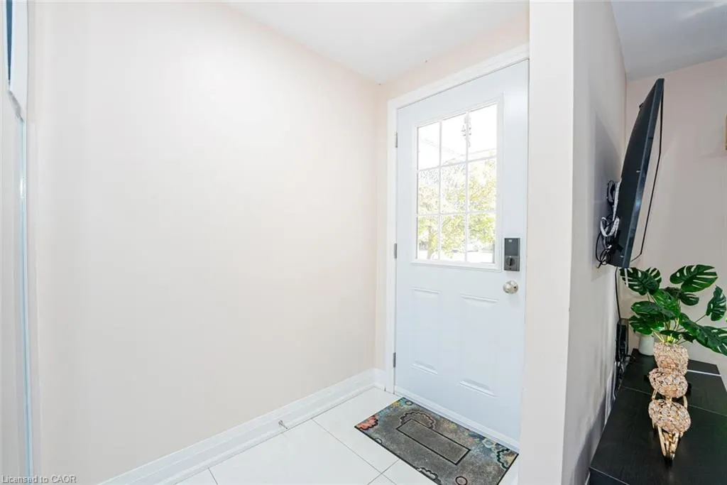 38 Manley Crescent