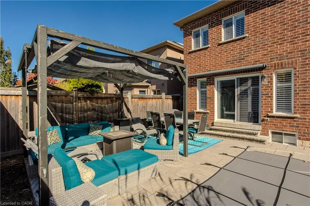 2248 Elmside Crescent