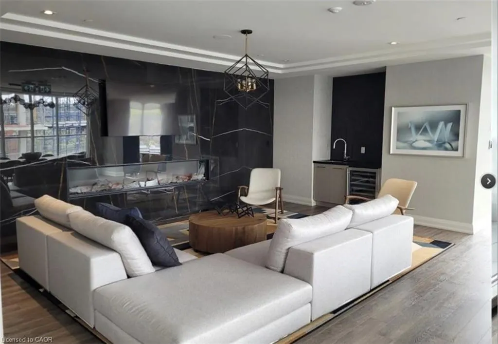 212 King William Street #1109