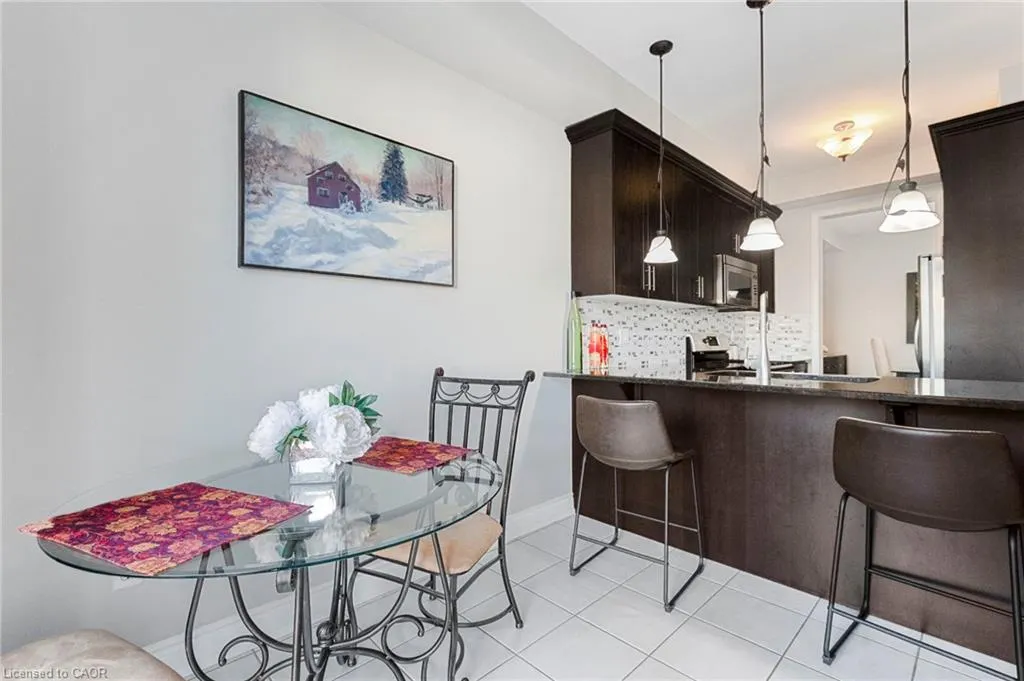 4142 Judson Common