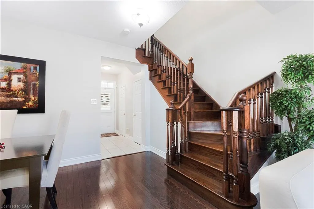 4142 Judson Common