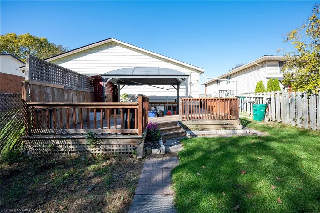 1073 Langs Circle