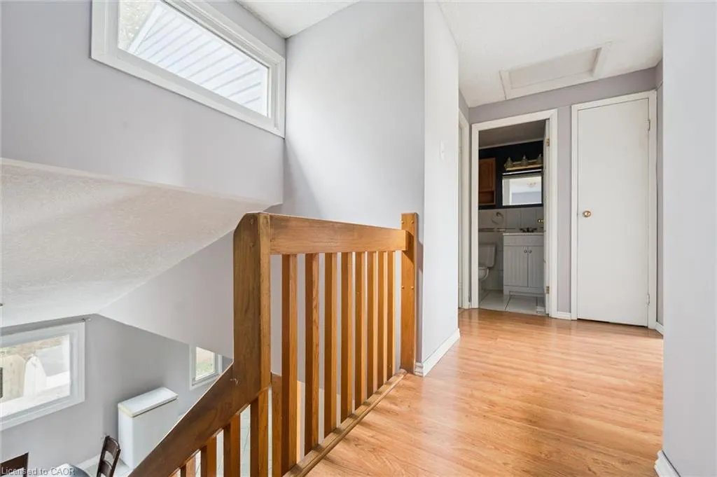 64 Frobisher Court