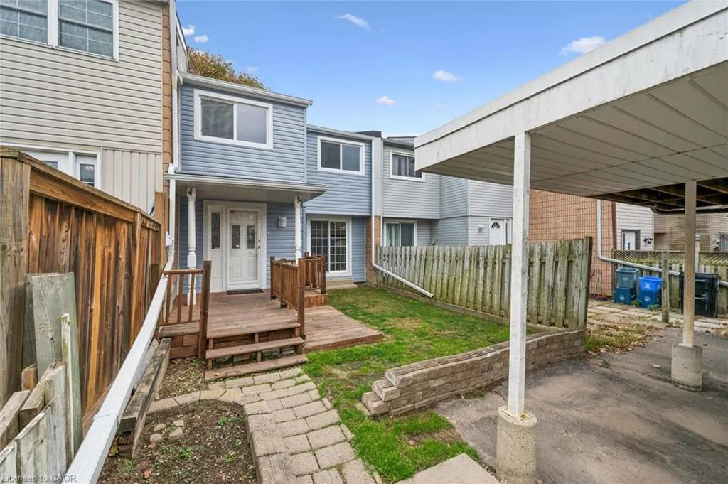 64 Frobisher Court