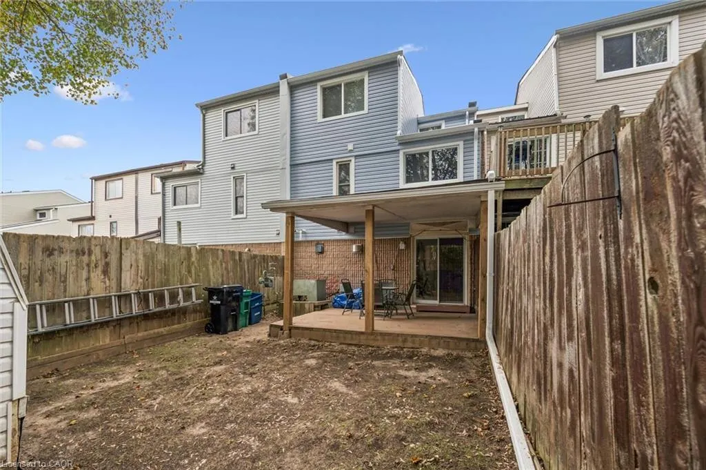 64 Frobisher Court