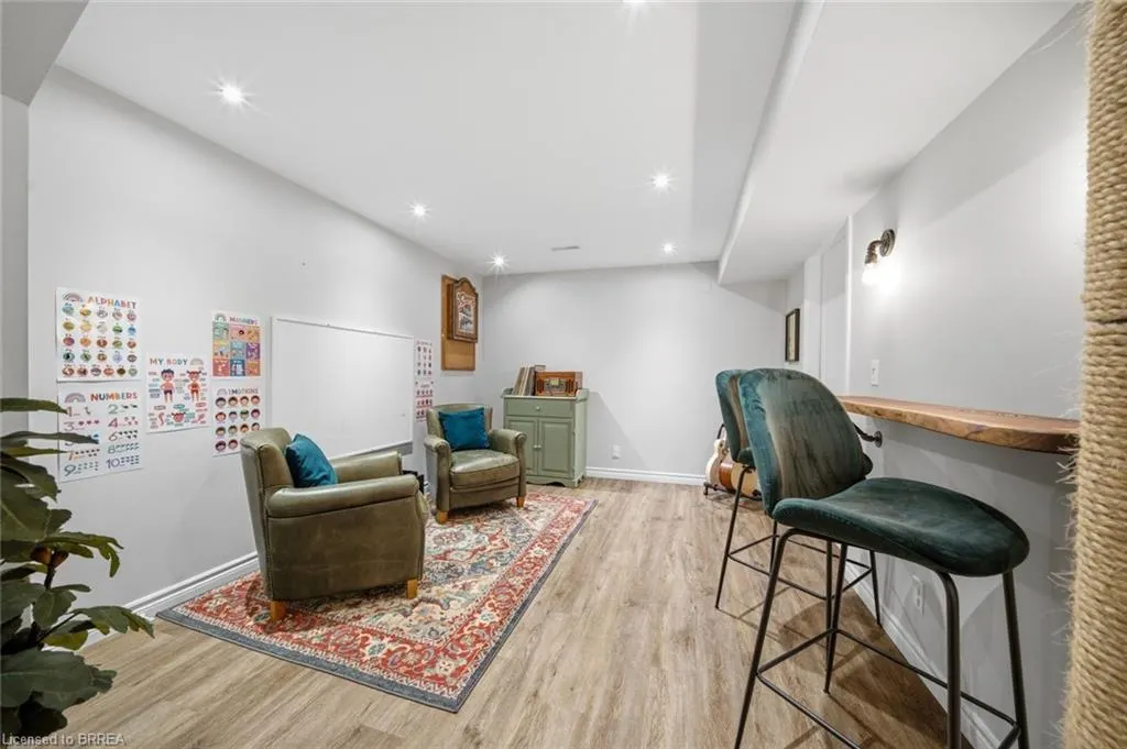 137 Chudleigh Street