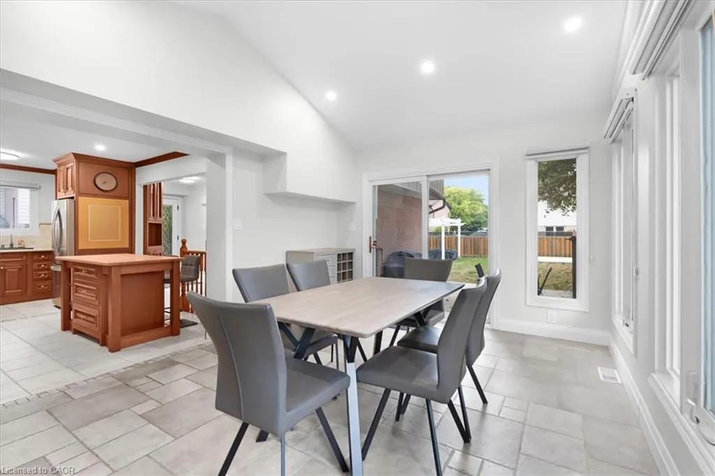 31 Berrisfield Crescent