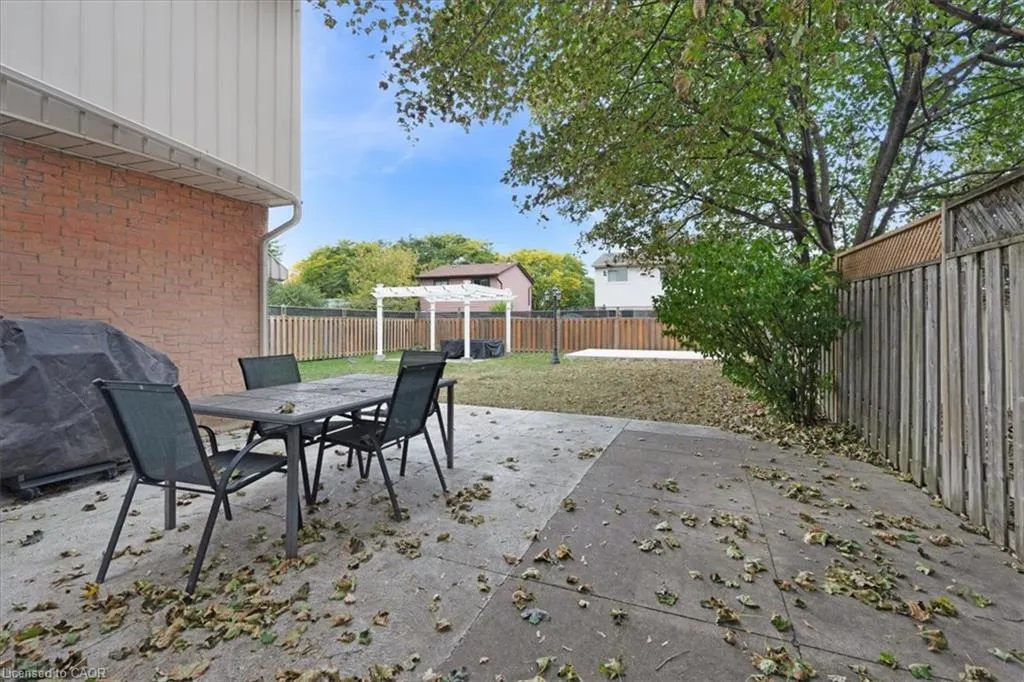 31 Berrisfield Crescent