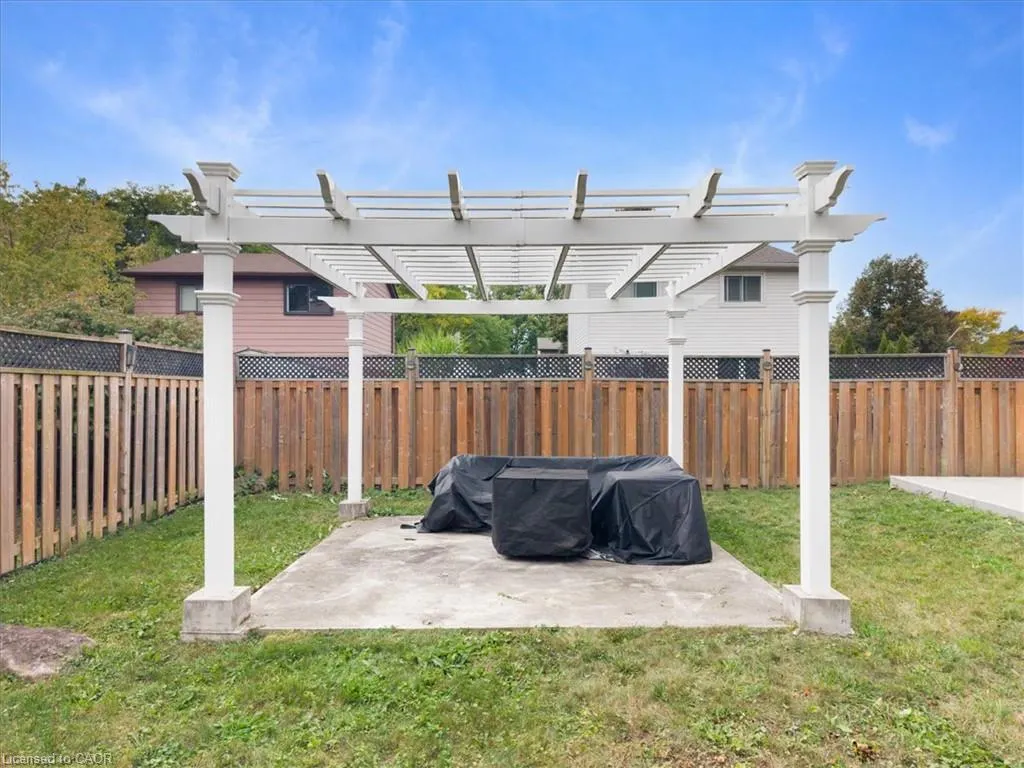 31 Berrisfield Crescent