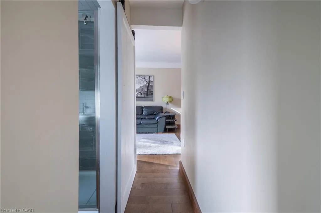 60 Robinson Street #304