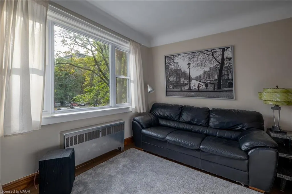 60 Robinson Street #304