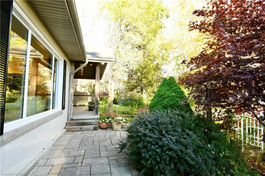 855 Governors Road