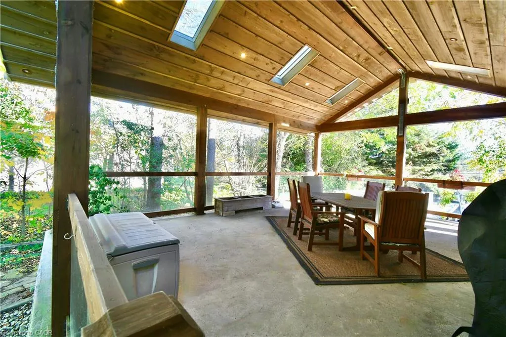 855 Governors Road