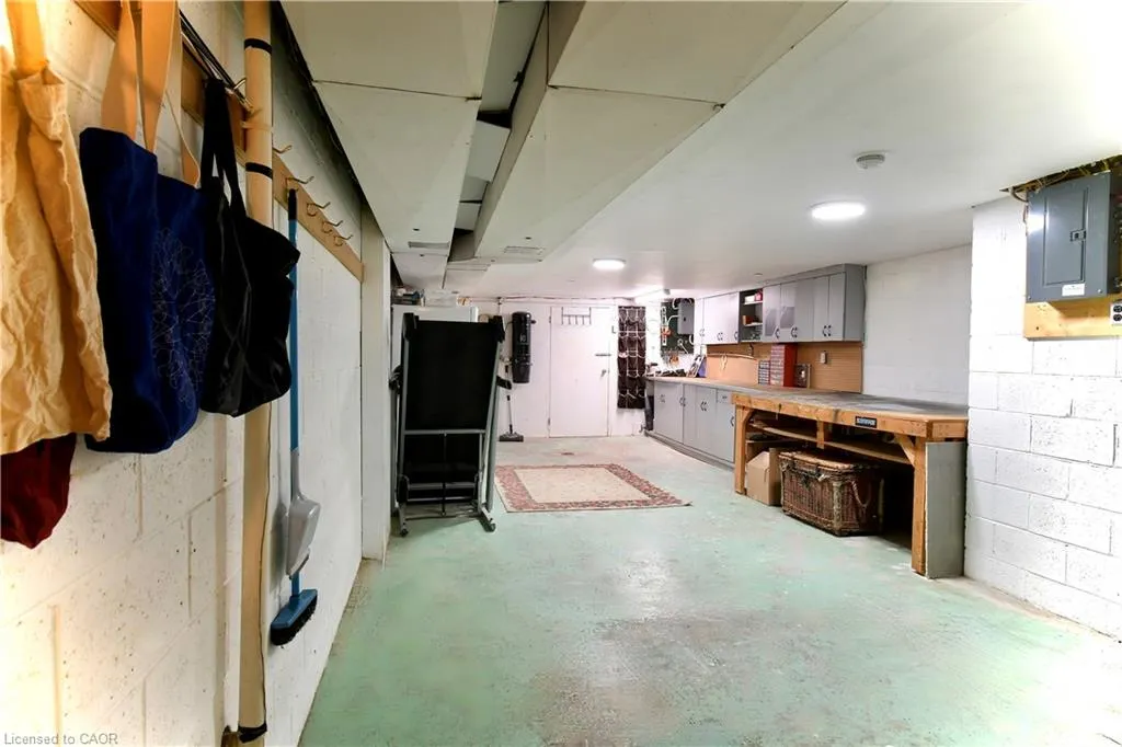 855 Governors Road