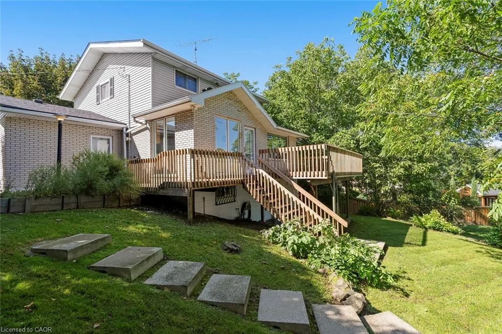 36 Buckingham Drive