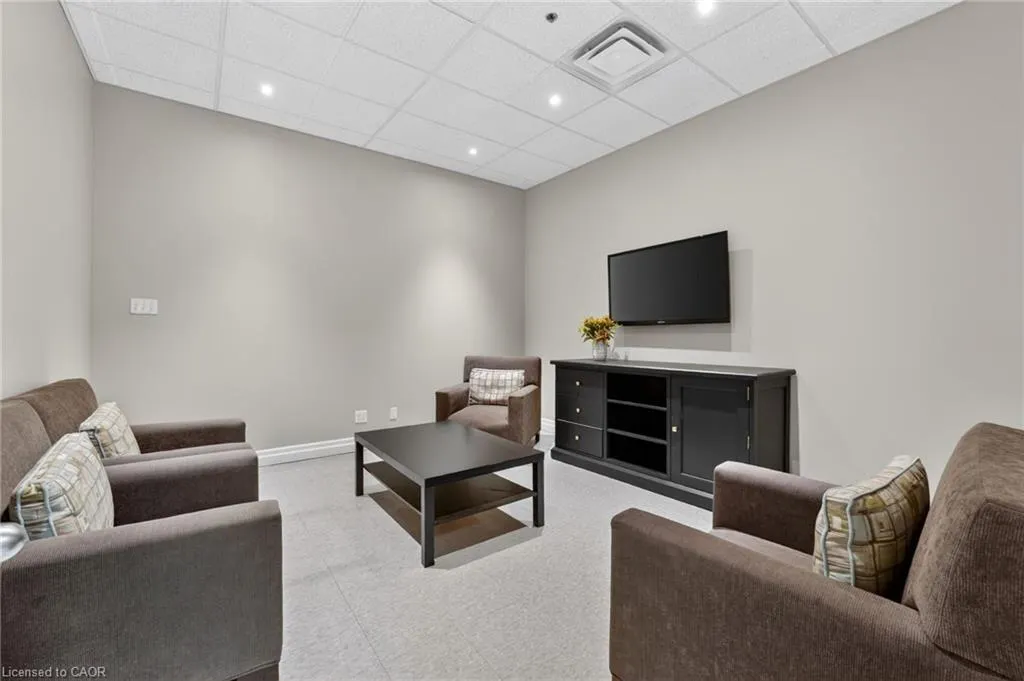 482 S Service Road E #114