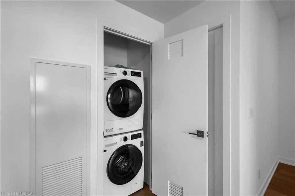 33 Erie Avenue #1505