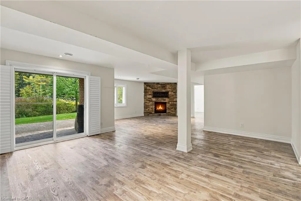 3 Hillside Drive