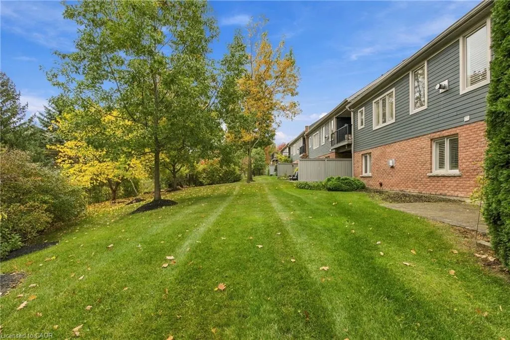3 Hillside Drive