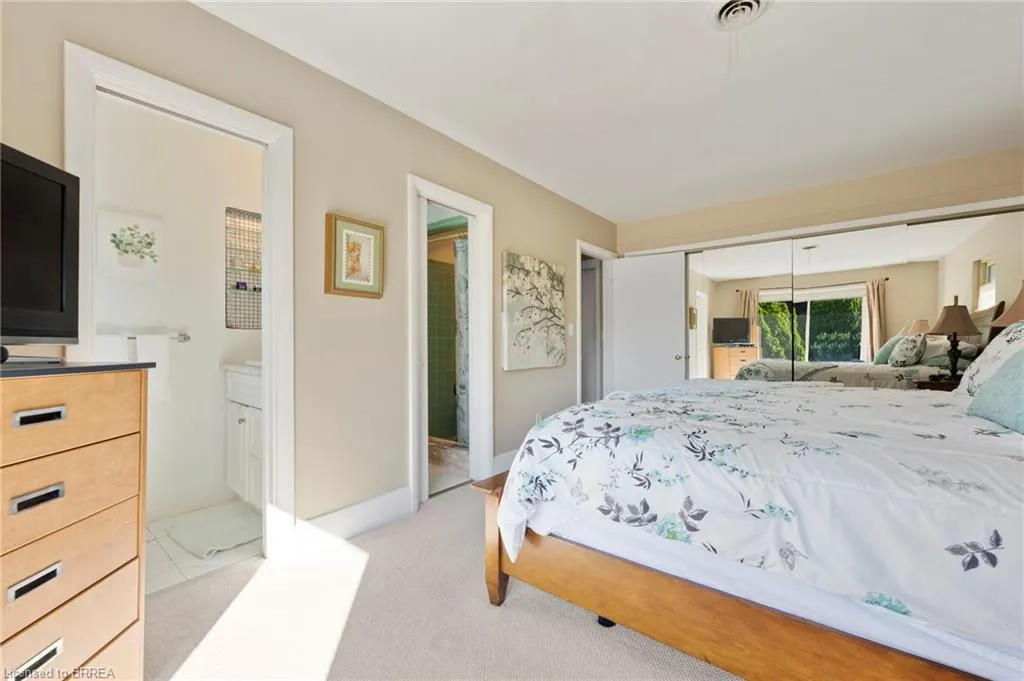 6 Howard Road