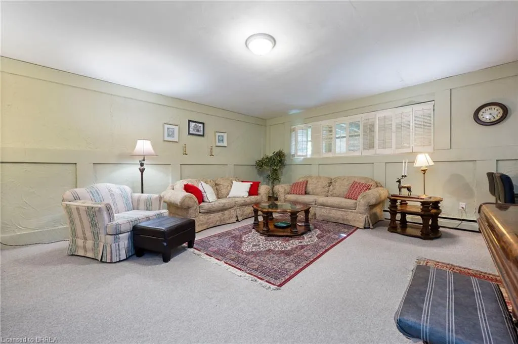 6 Howard Road
