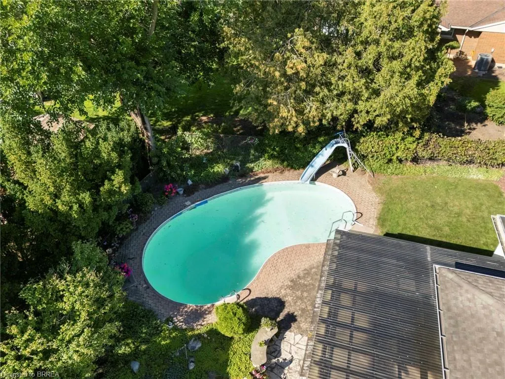 6 Howard Road