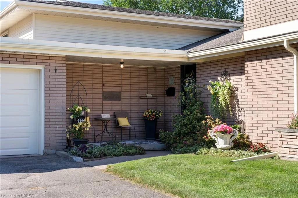 6 Howard Road
