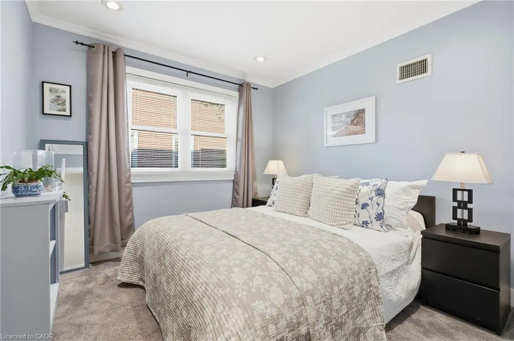 313 North Shore Boulevard W